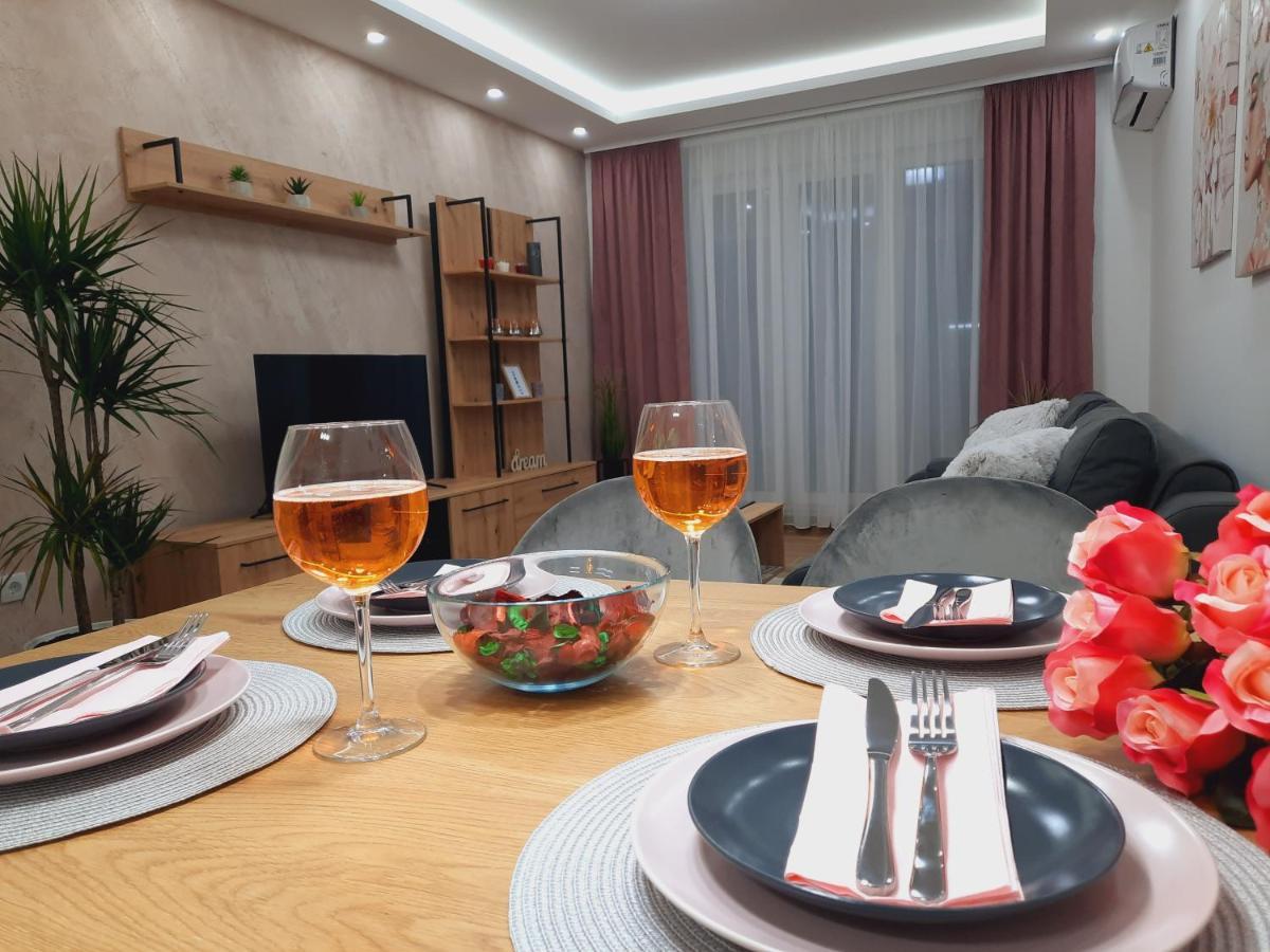 Apartman Kristal Sremska Mitrovica Eksteriør billede