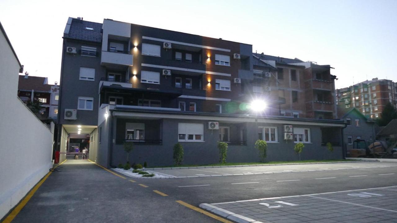 Apartman Kristal Sremska Mitrovica Eksteriør billede