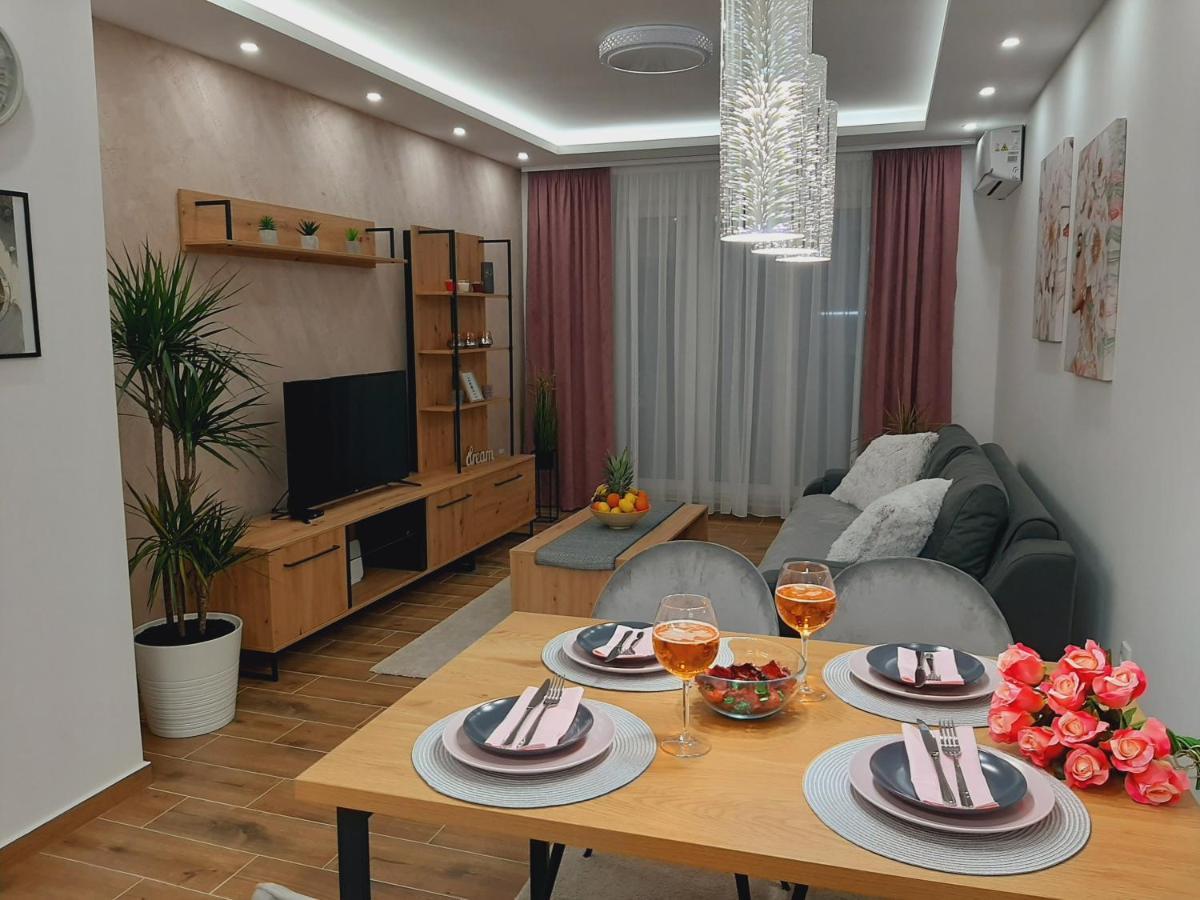 Apartman Kristal Sremska Mitrovica Eksteriør billede