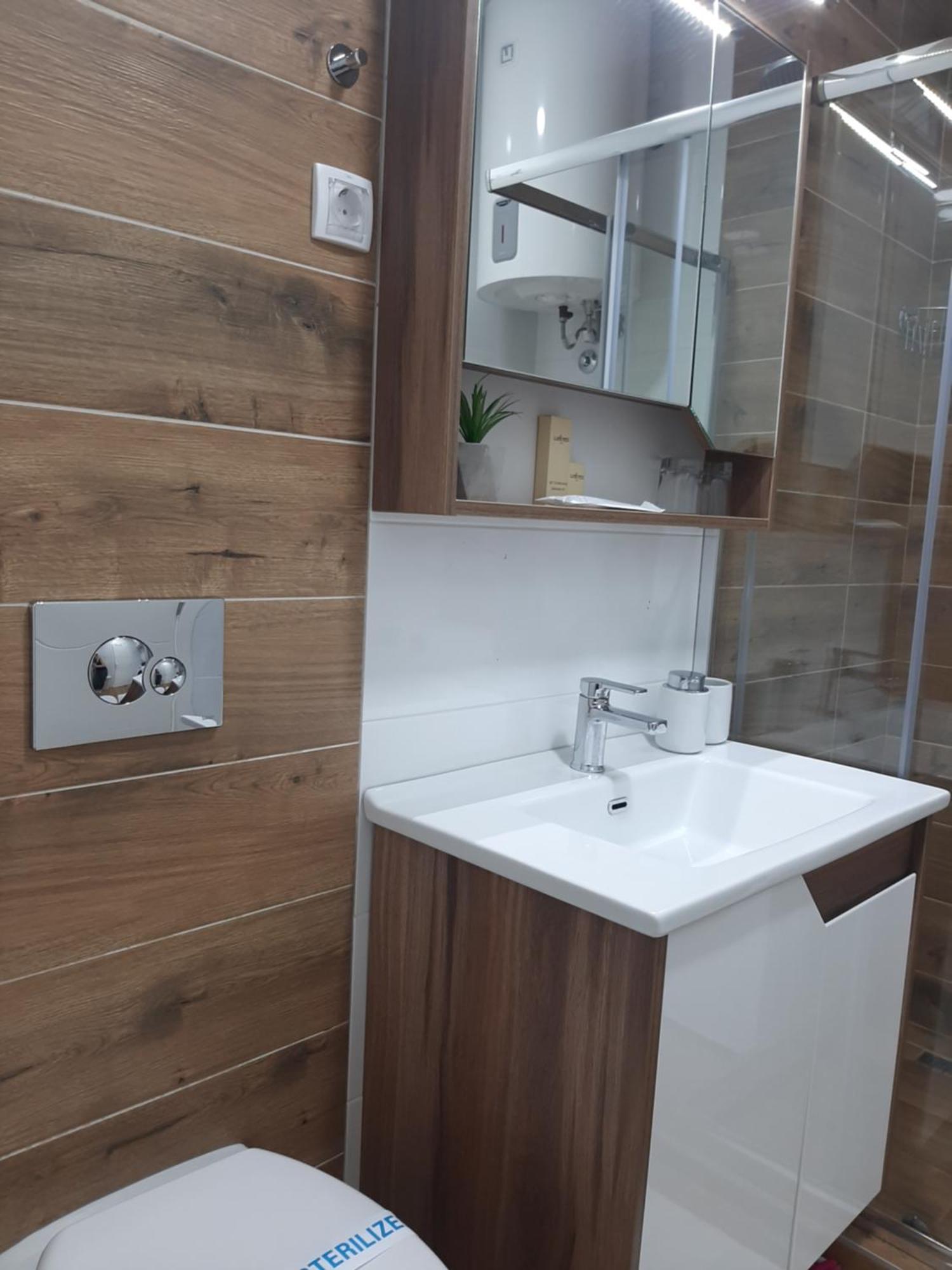 Apartman Kristal Sremska Mitrovica Eksteriør billede